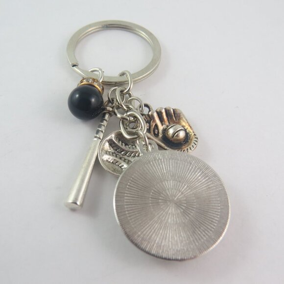 Baseball Keychain Baseball Lover Gift Sports Key Ring Baseball Bag Accessory - Picture 4 of 4